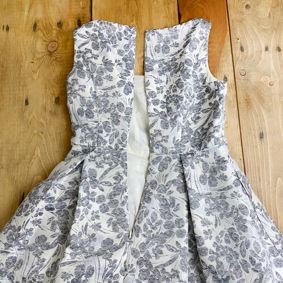 Maggie London Dress Bell Skirt with Tulle Formal Gray‎ White 2 - Picture 2 of 12